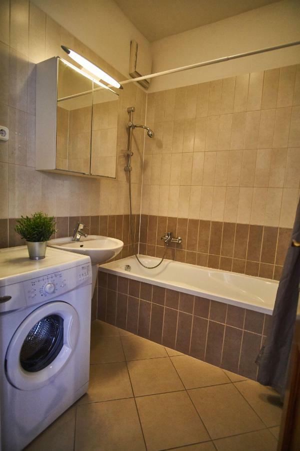 G1 Apartment - Budapest Esterno foto